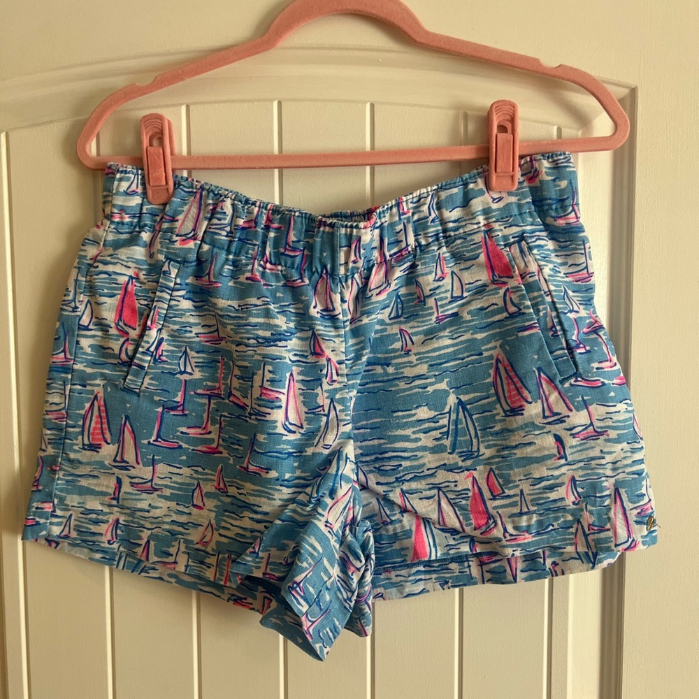 Lilly Pulitzer linen shorts size medium , GUC